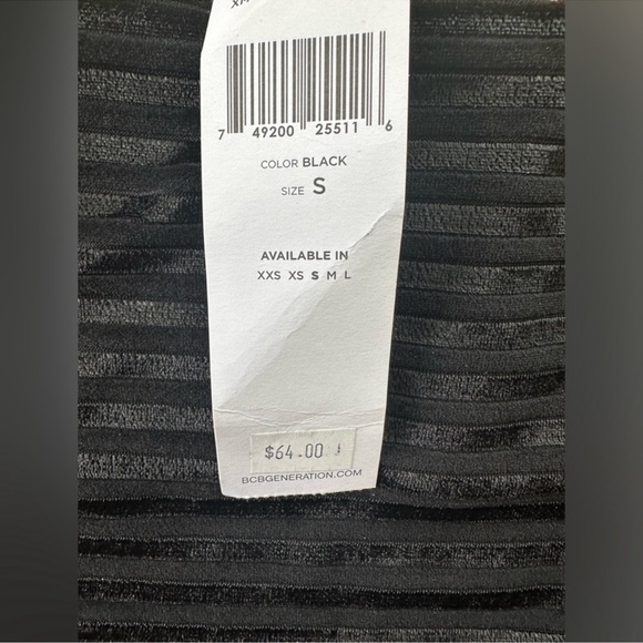 Three BCBGeneration Mini Skirts in size S - Picture 5 of 12